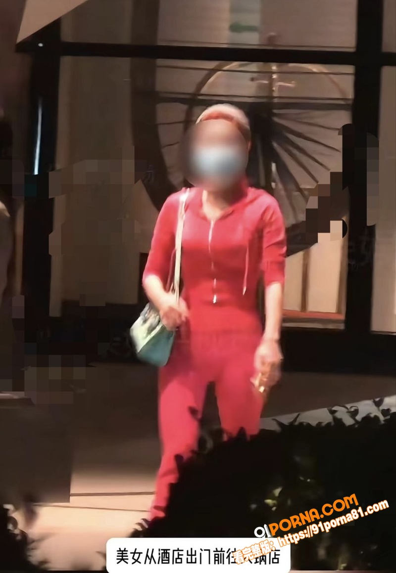 包贝尔再陷出轨门 酒店幽...（27）